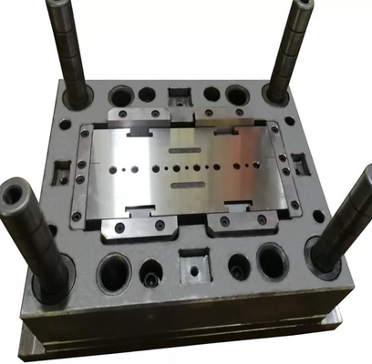 เครื่องผลิตหม้อฉีดพลาสติก CNC